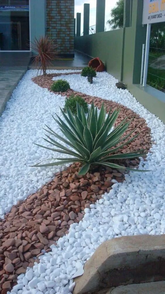 Detalhe do acabamento de limpeza de terreno em Mauá